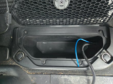 Load image into Gallery viewer, Timber Grove RAM Storage Bin LOGIQ (SD1 or SD2 ONLY) Mount