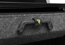 Load image into Gallery viewer, RealTruck 15-20 Ford F-150 SuperCrew/SuperCab 5.5ft Bed RetraxPRO EZ-Off FRC-4000