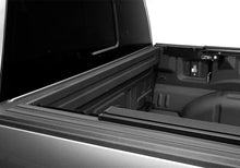 Load image into Gallery viewer, Retrax 20-26 Chev/GMC Silverado/Sierra 1500 6.5ft Bed (No Side Boxes) RetraxPRO EZ-Off FRC-4000