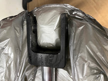 Load image into Gallery viewer, OPEN BOX - ICON 2020-Up GM 2500/3500 HD, 0-2" Lift 2.5 VS Shock System, Tubular UCA