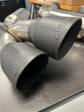 Load image into Gallery viewer, OPEN BOX 3" SS Axle-Back Exhaust w/Quad SS Tips. 2016-2024 Camaro SS/ZL1