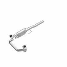 Load image into Gallery viewer, MagnaFlow Direct Fit Catalytic Converter 96-99 Ram 1500/2500/3500
