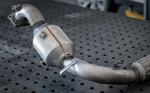 Load image into Gallery viewer, MagnaFlow Direct Fit Catalytic Converter 10-14 Ford F-150 SVT Raptor 6.2L - Right